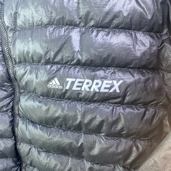 AdidasTERREX Size XL Jacket windbreaker - Picture 3 of 8